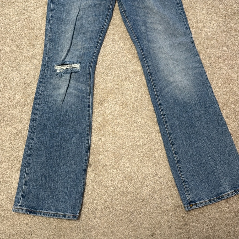 BDG Stretch High Rise Flare Medium Washed Denim Jeans distressed Size 27 - Picture 3 of 13